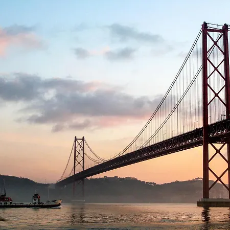 Apartament Cristo Rei Flat - Great Views By Homeful Homes Almada